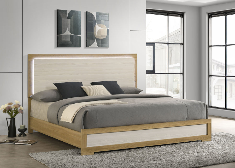 Hyland Eastern King Bed - Tony’s Furniture Store & Linen (GA) - Multi Location