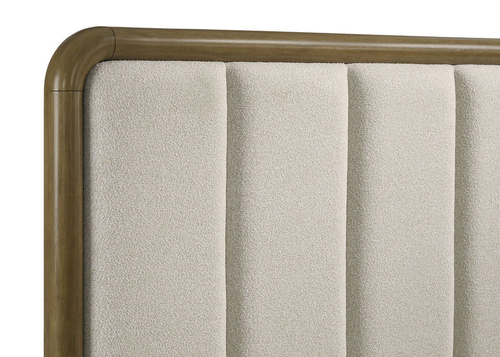 Amsbury California King Bed - Tony’s Furniture Store & Linen (GA) - Multi Location
