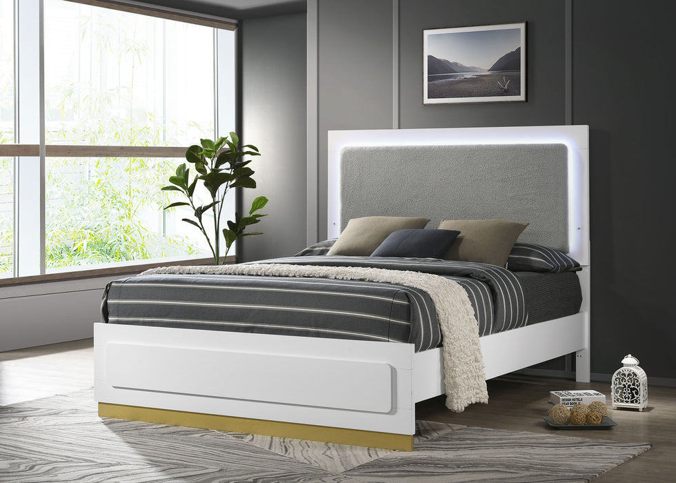 Caraway California King, E.King, & Queen Bed Black & White - Tony’s Furniture Store & Linen (GA) - Multi Location