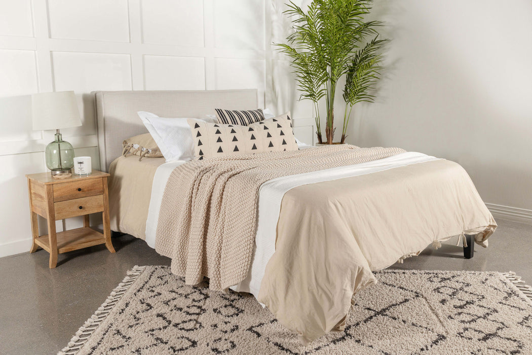 Izzy Eastern / California King Headboard - Tony’s Furniture Store & Linen (GA) - Multi Location