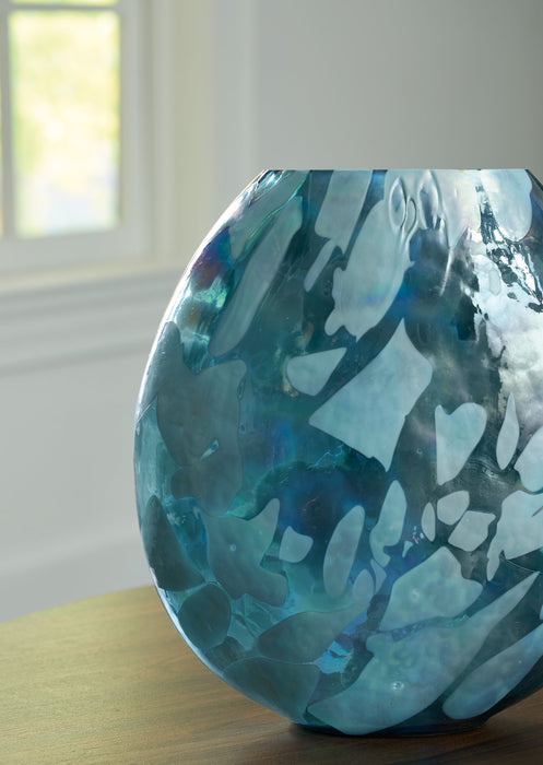 Cartshaw Vase - Tony’s Furniture Store & Linen (GA) - Multi Location