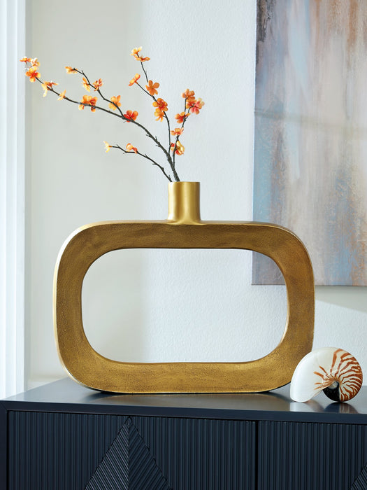 Lawtonville Vase - Tony’s Furniture Store & Linen (GA) - Multi Location