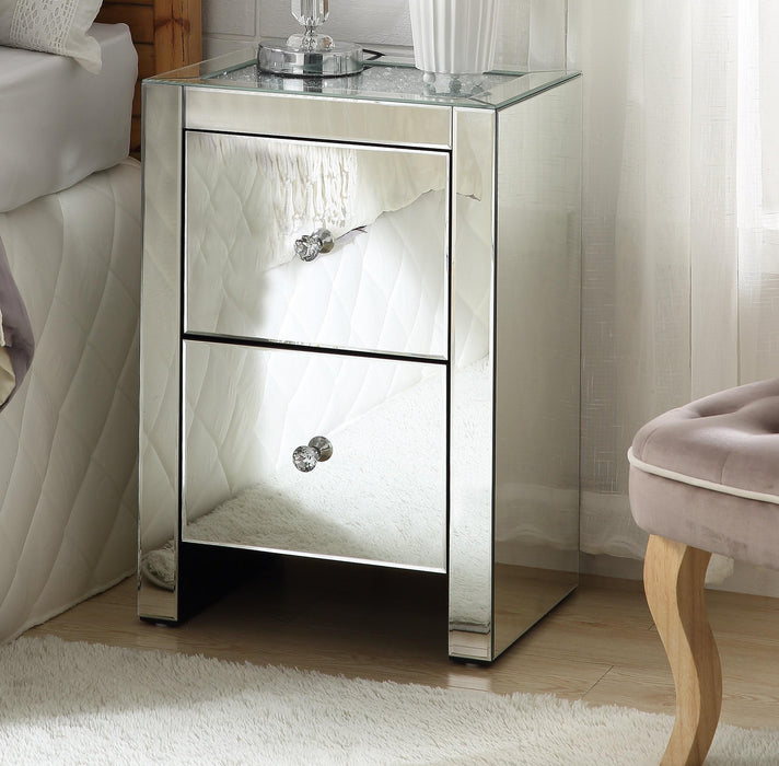 Noralie Mirrored & Faux Diamonds Accent Table - Tony’s Furniture Store & Linen (GA) - Multi Location