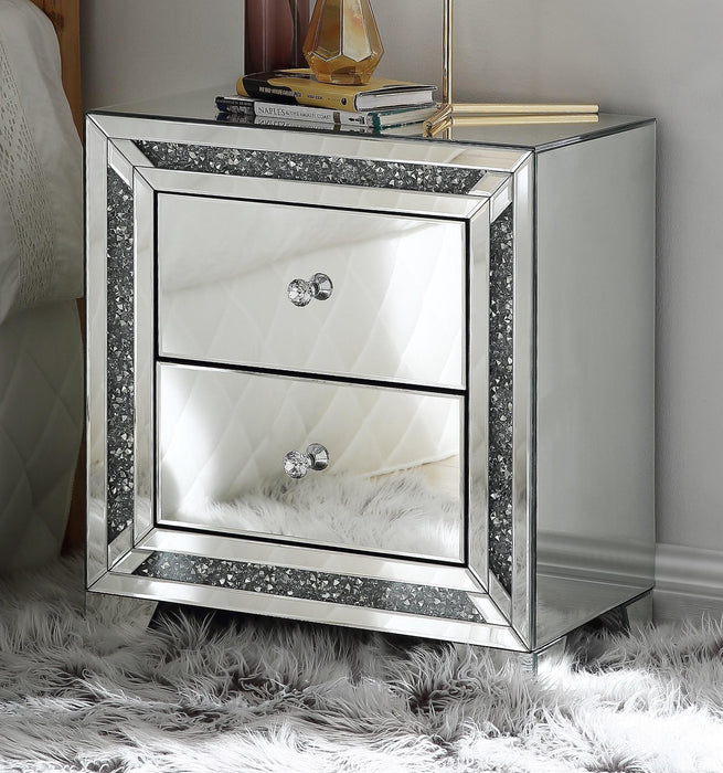 Noralie Mirrored & Faux Diamonds Accent Table - Tony’s Furniture Store & Linen (GA) - Multi Location