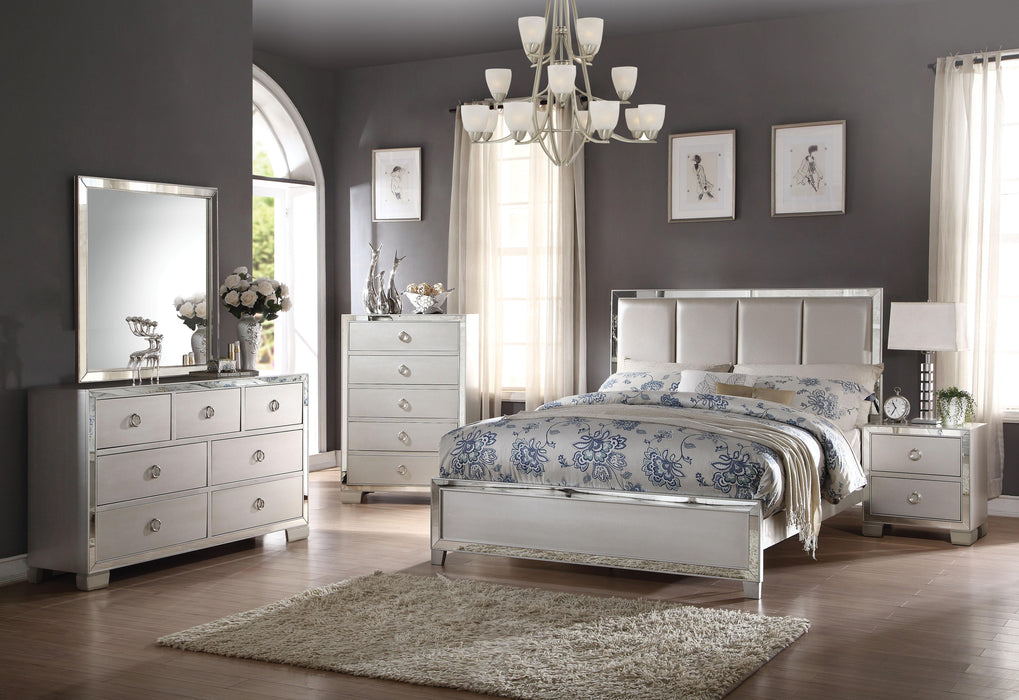 Voeville II Platinum PU & Platinum Queen Bed - Tony’s Furniture Store & Linen (GA) - Multi Location