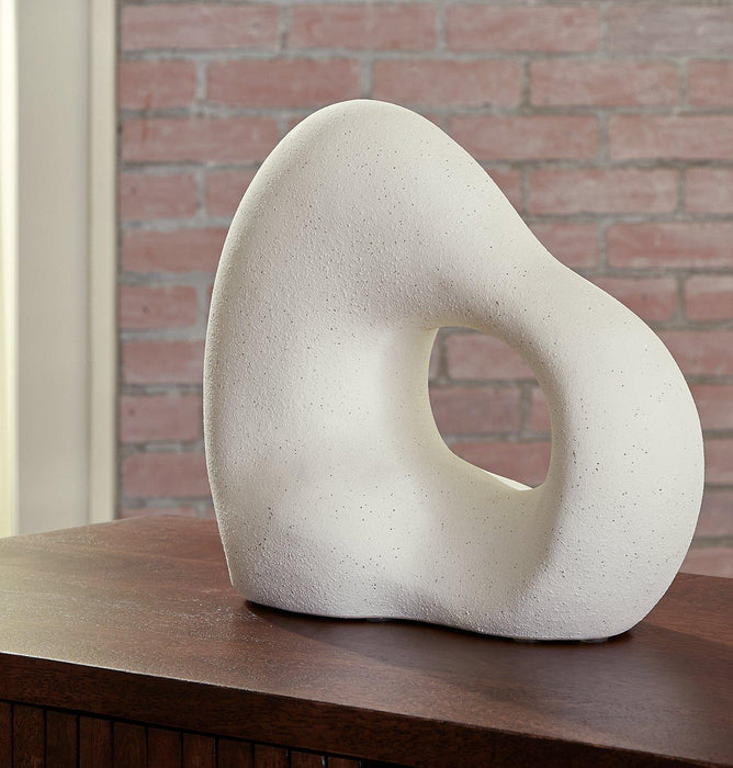 Arthrow Sculpture - Tony’s Furniture Store & Linen (GA) - Multi Location