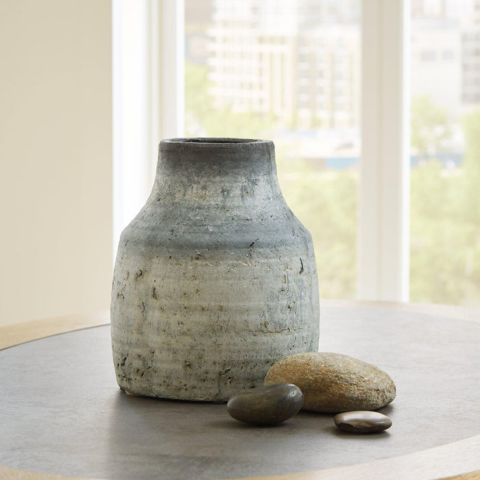 Moorestone Vase - Tony’s Furniture Store & Linen (GA) - Multi Location