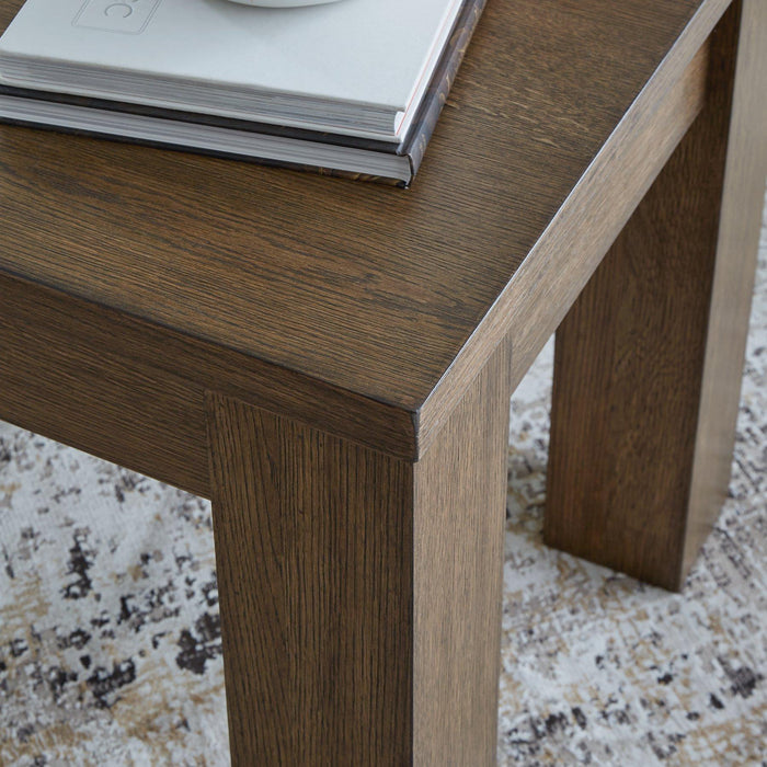 Rosswain End Table - Tony’s Furniture Store & Linen (GA) - Multi Location