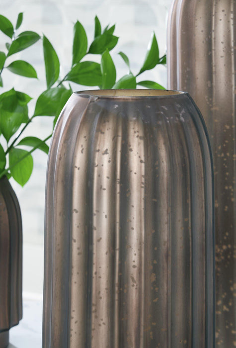 Briarcott Vase - Tony’s Furniture Store & Linen (GA) - Multi Location