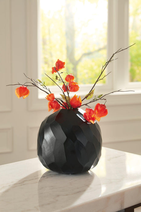 Ryanford Vase - Tony’s Furniture Store & Linen (GA) - Multi Location