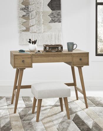 Thadamere Vanity with Stool - Tony’s Furniture Store & Linen (GA) - Multi Location