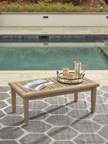 Gerianne Coffee Table - Tony’s Furniture Store & Linen (GA) - Multi Location
