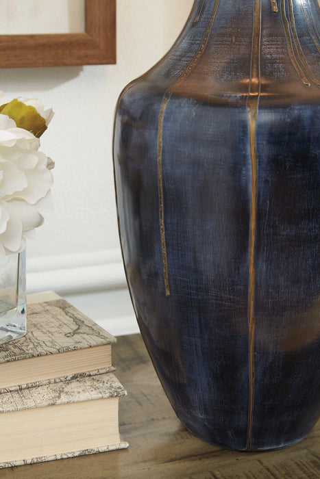 Evania Table Lamp - Tony’s Furniture Store & Linen (GA) - Multi Location