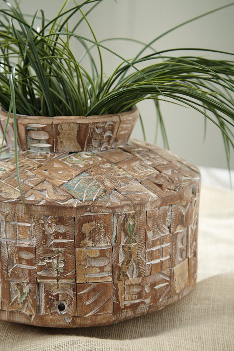 Meltland Vase - Tony’s Furniture Store & Linen (GA) - Multi Location