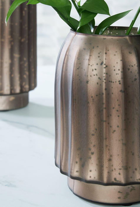Briarcott Vase - Tony’s Furniture Store & Linen (GA) - Multi Location