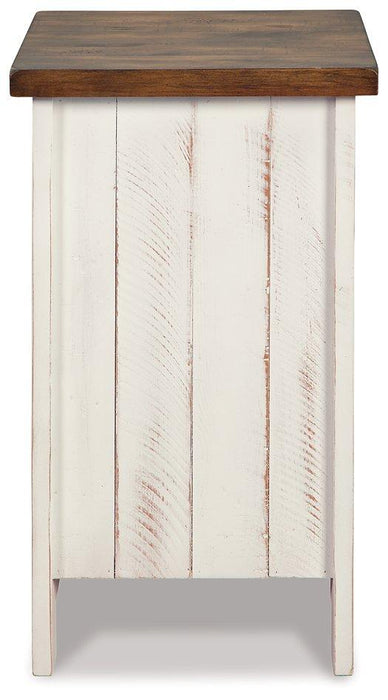 Wystfield Chairside End Table - Tony’s Furniture Store & Linen (GA) - Multi Location