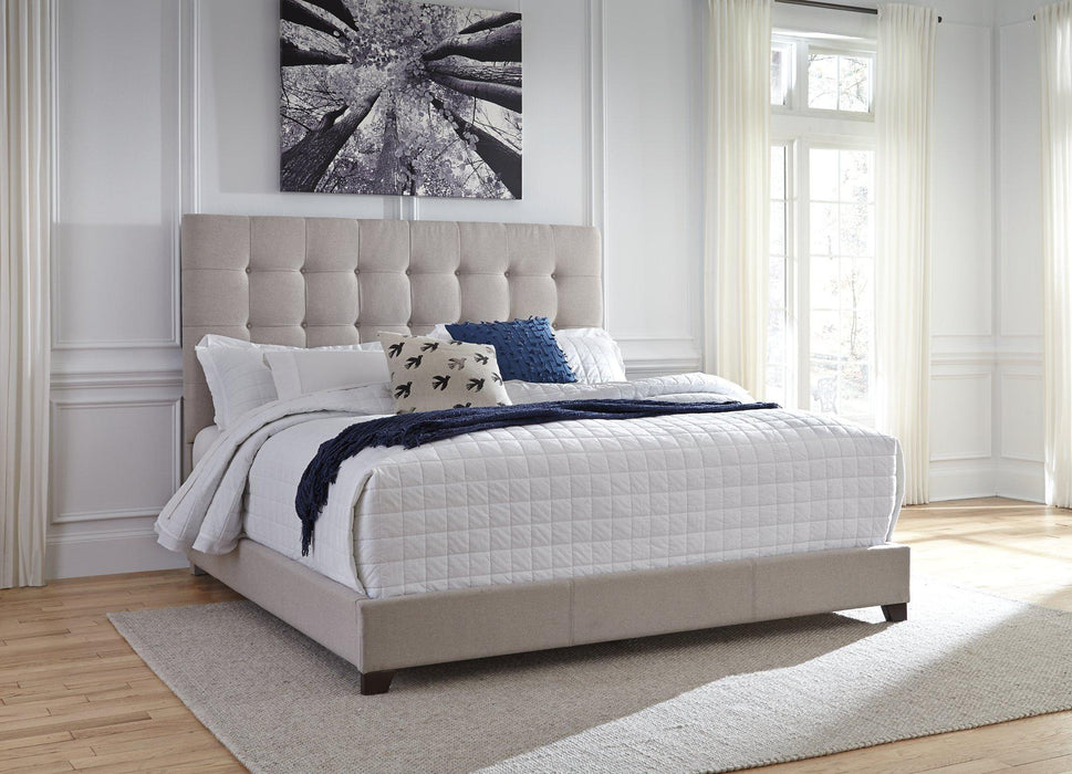 Dolante Upholstered Bed - Tony’s Furniture Store & Linen (GA) - Multi Location
