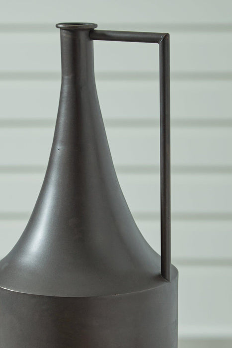 Zainforth Vase - Tony’s Furniture Store & Linen (GA) - Multi Location