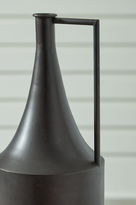Zainforth Vase - Tony’s Furniture Store & Linen (GA) - Multi Location
