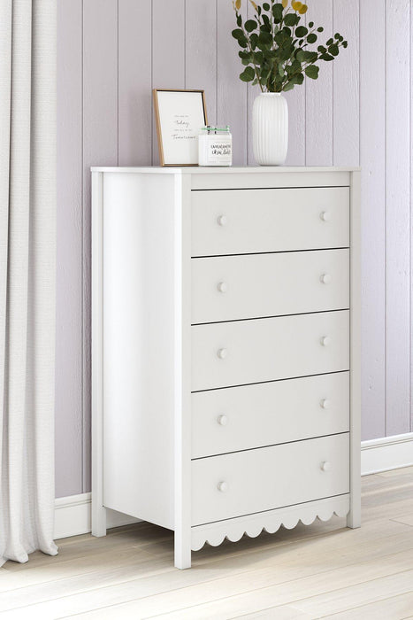 Hallityn Chest of Drawers - Tony’s Furniture Store & Linen (GA) - Multi Location