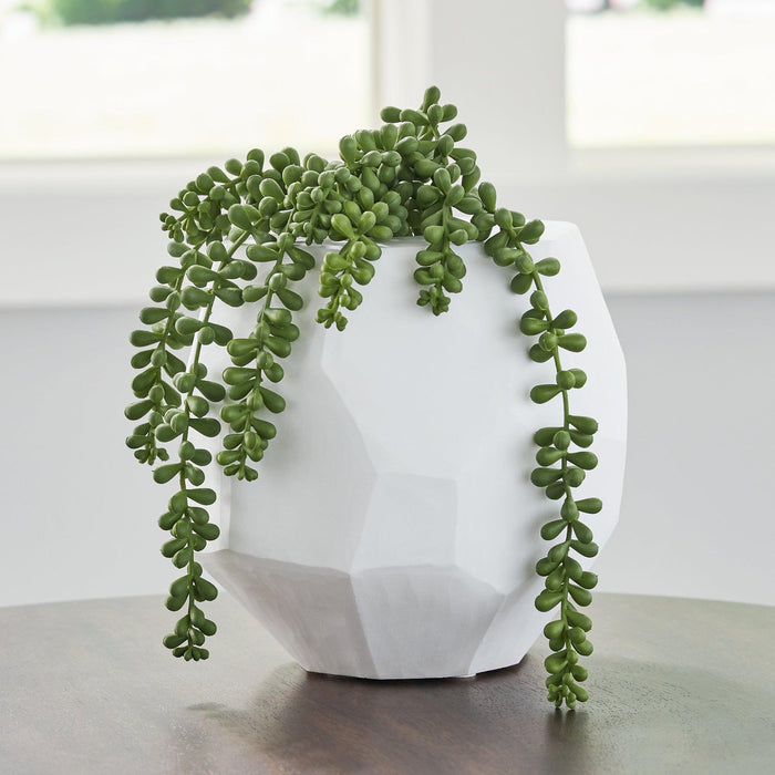 Karenton Vase - Tony’s Furniture Store & Linen (GA) - Multi Location