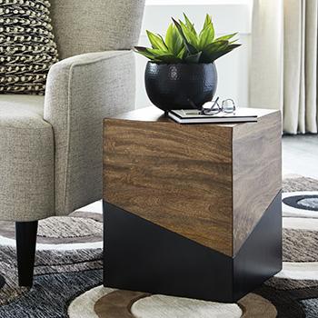 Trailbend Accent Table - Tony’s Furniture Store & Linen (GA) - Multi Location