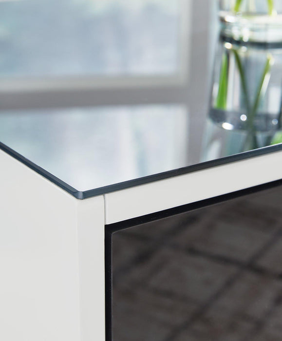 Gardoni End Table - Tony’s Furniture Store & Linen (GA) - Multi Location