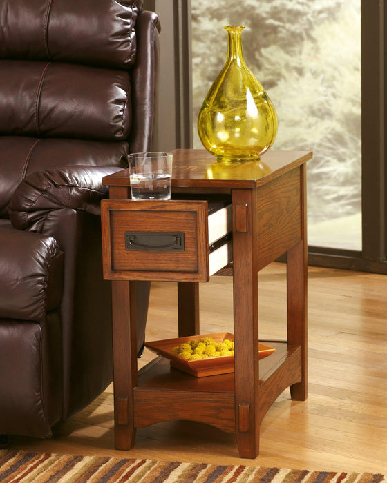 Breegin Chairside End Table - Tony’s Furniture Store & Linen (GA) - Multi Location