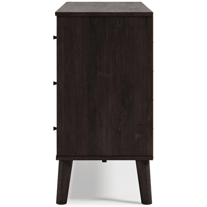 Piperton Dresser - Tony’s Furniture Store & Linen (GA) - Multi Location