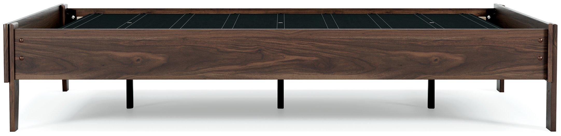 Calverson Panel Bed - Tony’s Furniture Store & Linen (GA) - Multi Location