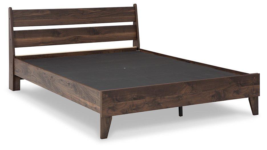 Calverson Panel Bed - Tony’s Furniture Store & Linen (GA) - Multi Location