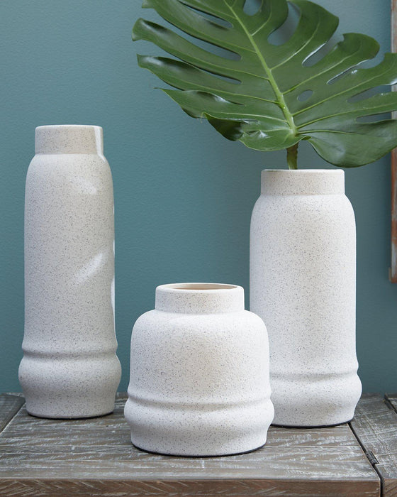Jayden Vase (Set of 3) - Tony’s Furniture Store & Linen (GA) - Multi Location