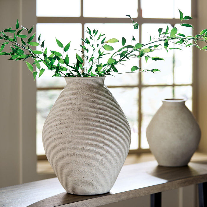 Hannela Vase - Tony’s Furniture Store & Linen (GA) - Multi Location
