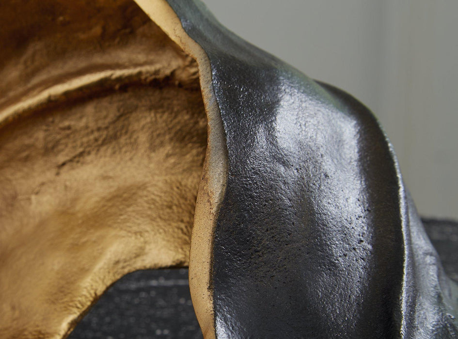 Melinda Sculpture - Tony’s Furniture Store & Linen (GA) - Multi Location