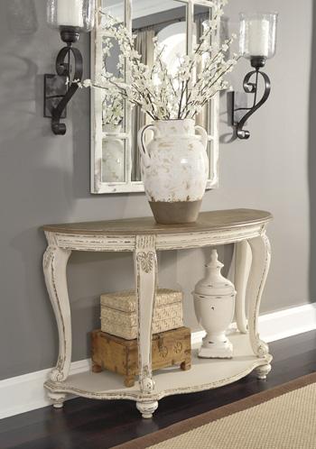 Realyn Sofa Table - Tony’s Furniture Store & Linen (GA) - Multi Location