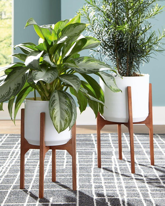 Dorcey Planter (Set of 2) - Tony’s Furniture Store & Linen (GA) - Multi Location