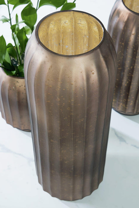 Briarcott Vase - Tony’s Furniture Store & Linen (GA) - Multi Location