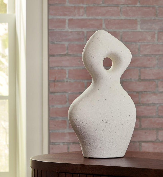 Arthrow Sculpture - Tony’s Furniture Store & Linen (GA) - Multi Location