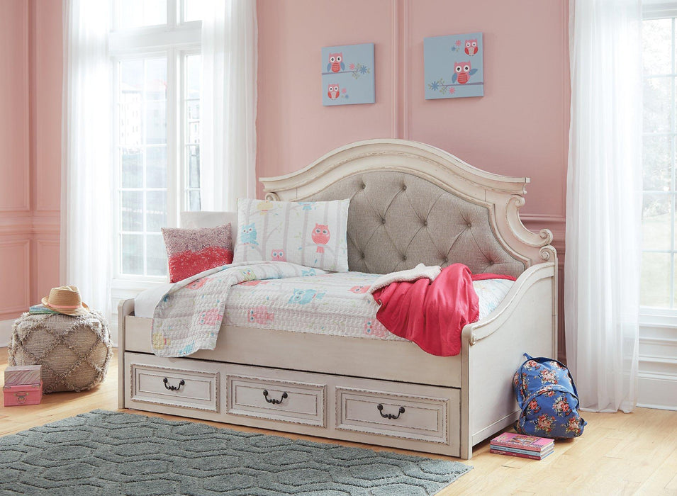 Realyn Daybed with 1 Large Storage Drawer - Tony’s Furniture Store & Linen (GA) - Multi Location