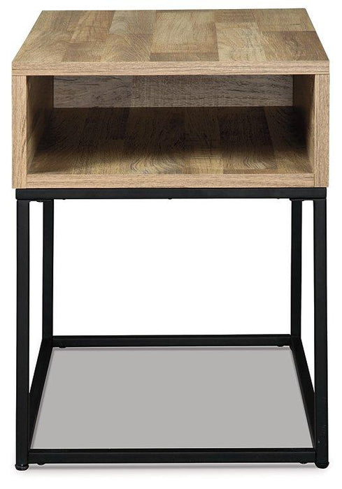 Gerdanet End Table - Tony’s Furniture Store & Linen (GA) - Multi Location