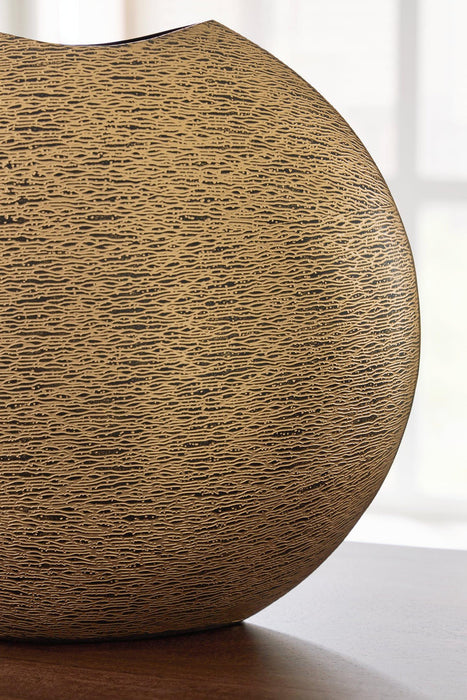 Iansboro Vase - Tony’s Furniture Store & Linen (GA) - Multi Location
