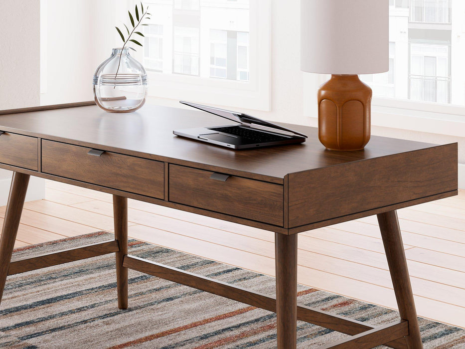 Lyncott Home Office Set - Tony’s Furniture Store & Linen (GA) - Multi Location