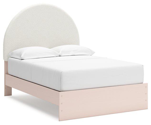 Wistenpine Upholstered Bed - Tony’s Furniture Store & Linen (GA) - Multi Location