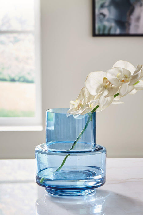 Bealen Vase - Tony’s Furniture Store & Linen (GA) - Multi Location