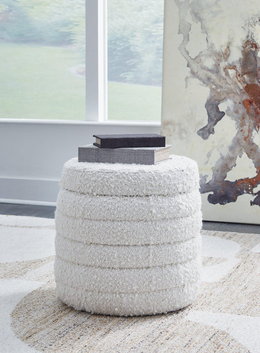 Duntler Storage Ottoman - Tony’s Furniture Store & Linen (GA) - Multi Location