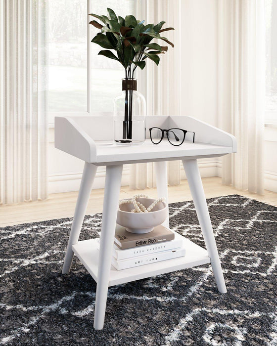 Blariden Accent Table - Tony’s Furniture Store & Linen (GA) - Multi Location