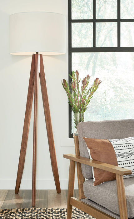 Dallson Floor Lamp - Tony’s Furniture Store & Linen (GA) - Multi Location