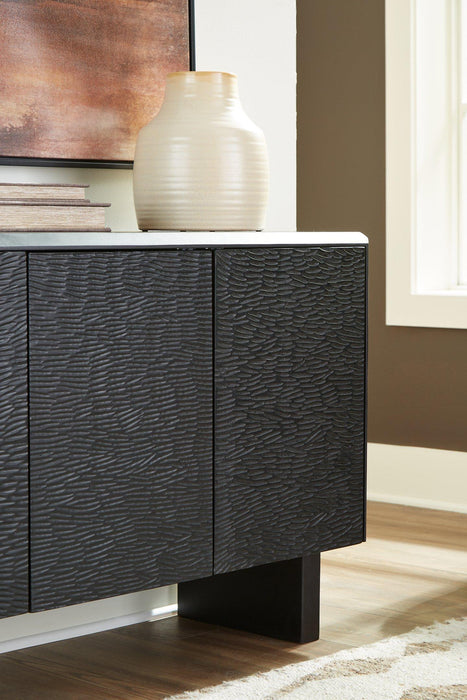 Farrelmore Accent Cabinet - Tony’s Furniture Store & Linen (GA) - Multi Location