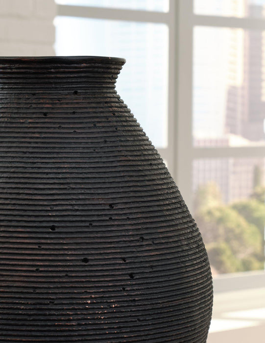 Hannela Vase - Tony’s Furniture Store & Linen (GA) - Multi Location
