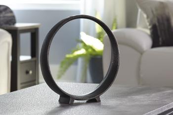 Ryandale Sculpture - Tony’s Furniture Store & Linen (GA) - Multi Location